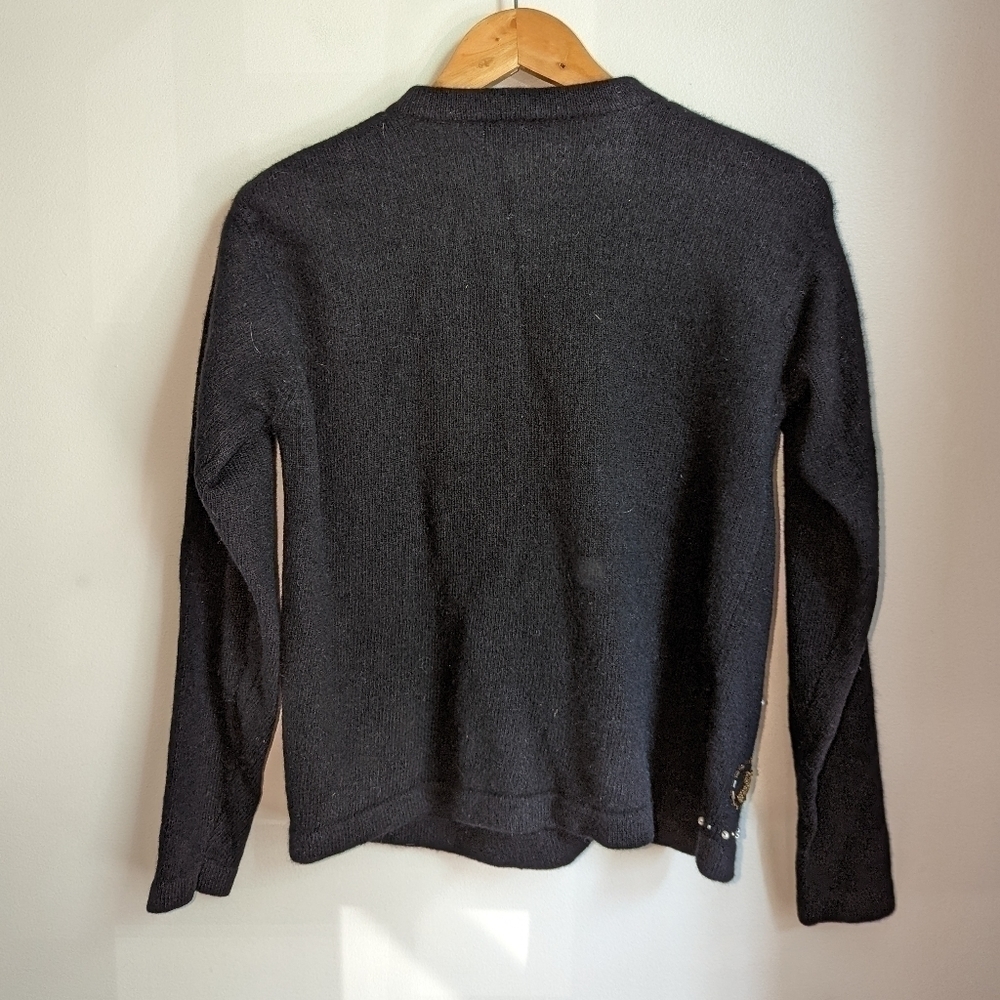 𝅺VINTAGE Black Embroidery & Pearls Lambswool & Angora Knit Cardigan Size Medium - Picture 13 of 13